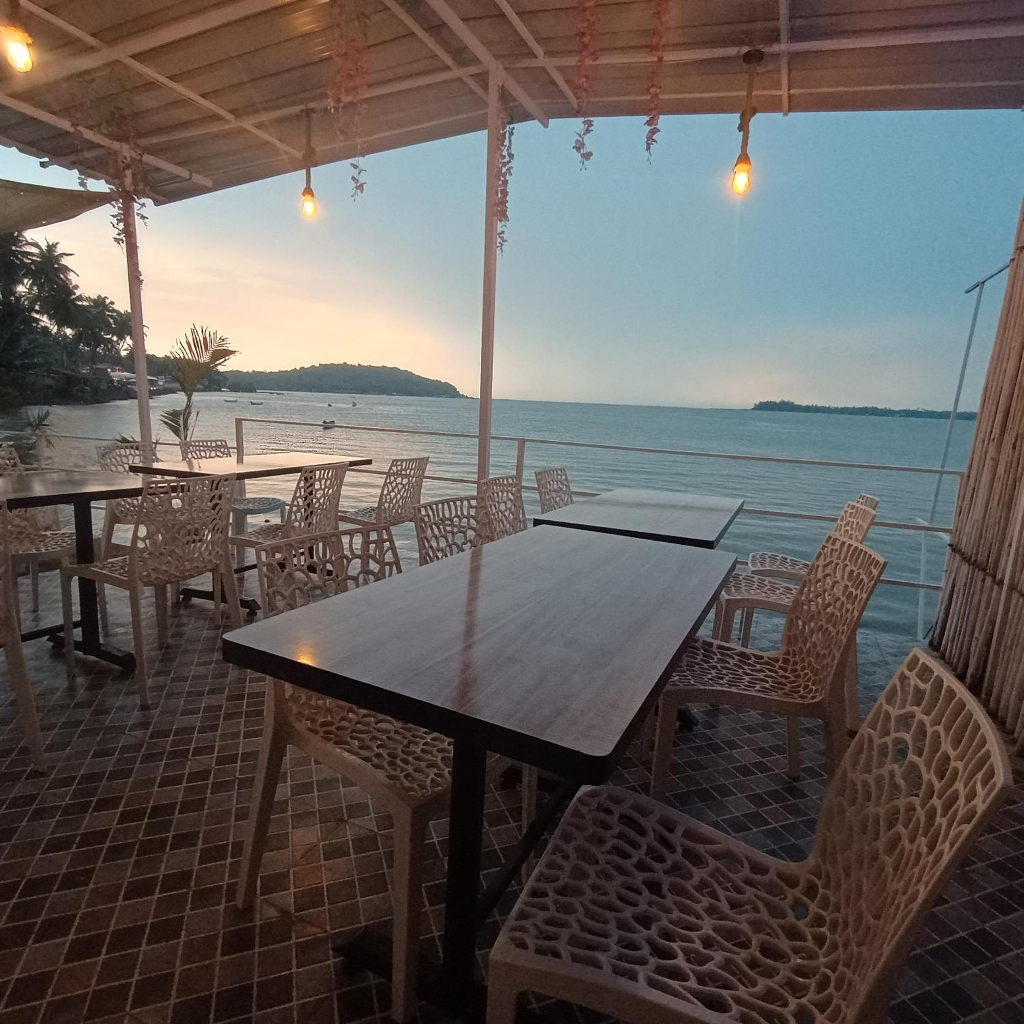 Gs Home On The Bay - Super Sea View Glass Studio Apartment ヴァガトール エクステリア 写真