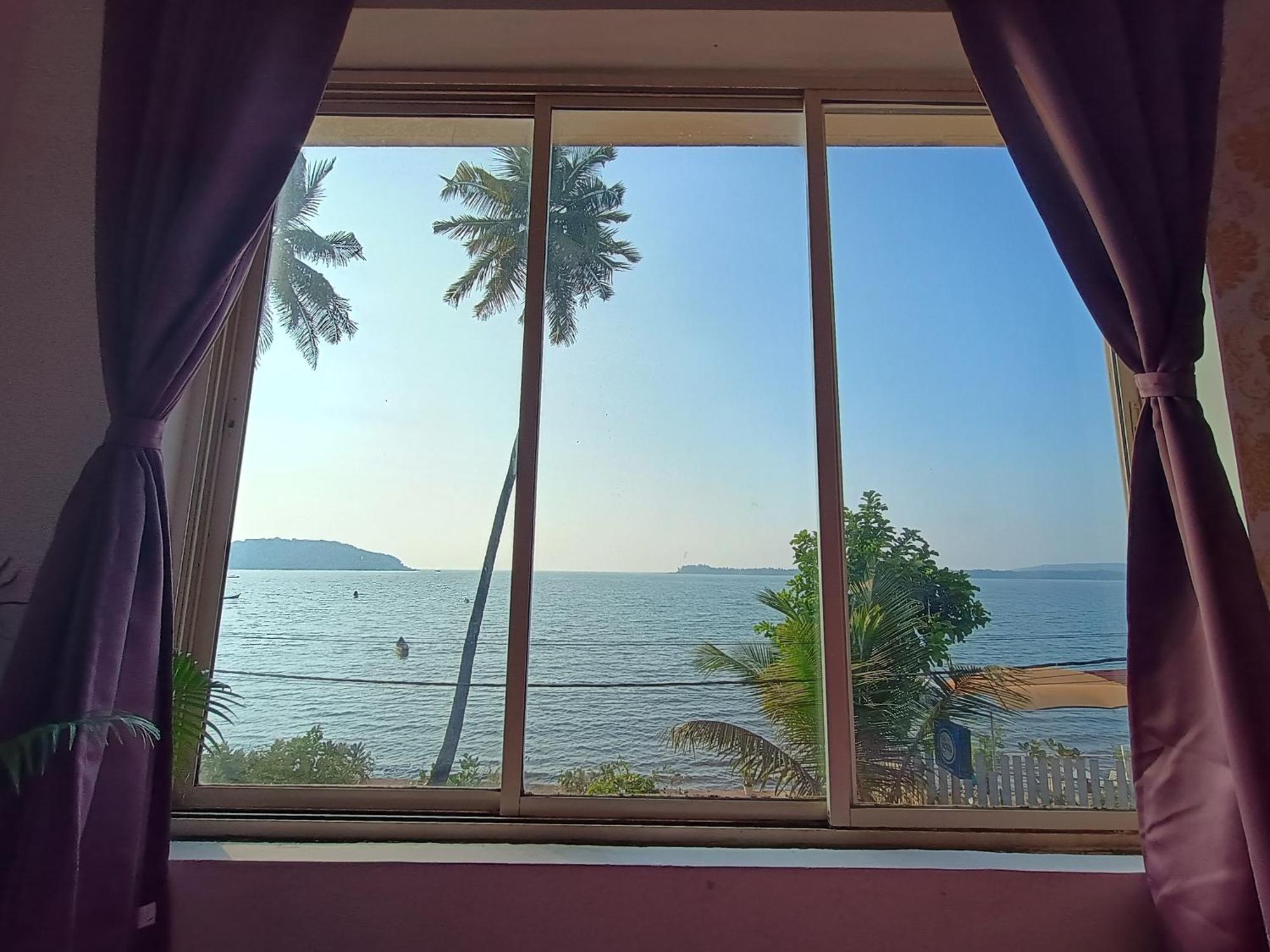 Gs Home On The Bay - Super Sea View Glass Studio Apartment ヴァガトール エクステリア 写真